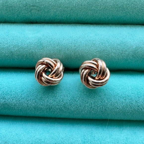 Rose Gold Earrings. 10k rose gold - Picture 3 of 3